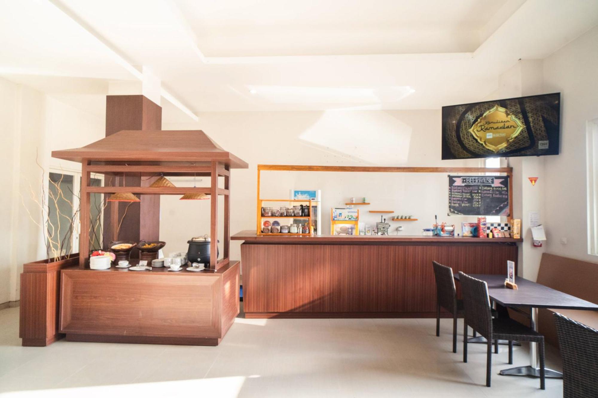 Midtown Xpress Sampit - Kalimantan Tengah Экстерьер фото