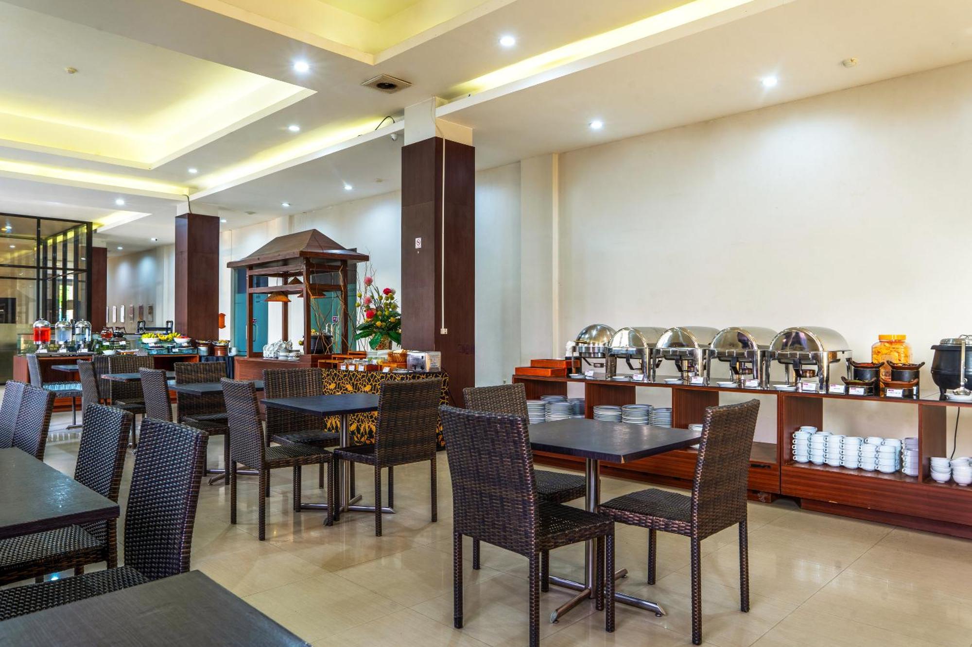 Midtown Xpress Sampit - Kalimantan Tengah Экстерьер фото