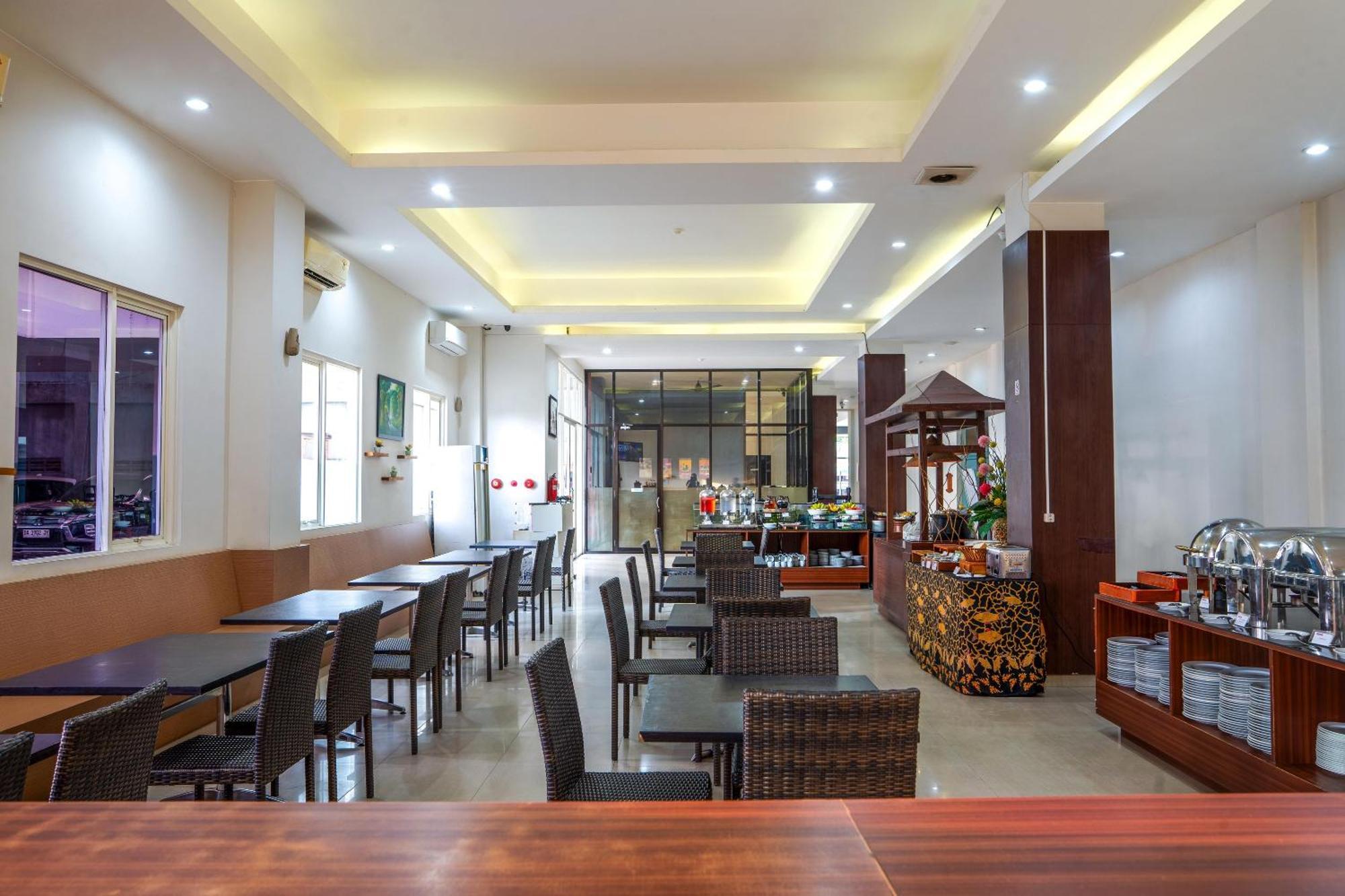 Midtown Xpress Sampit - Kalimantan Tengah Экстерьер фото