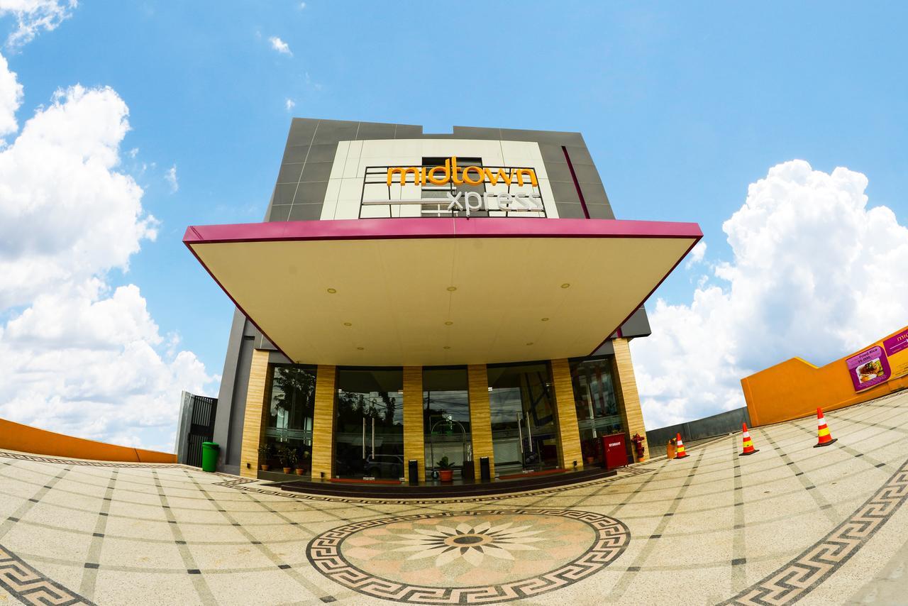 Midtown Xpress Sampit - Kalimantan Tengah Экстерьер фото